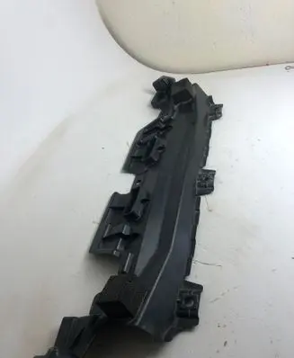 Toyota Land Cruiser (J150) Radiator trim 5212960020