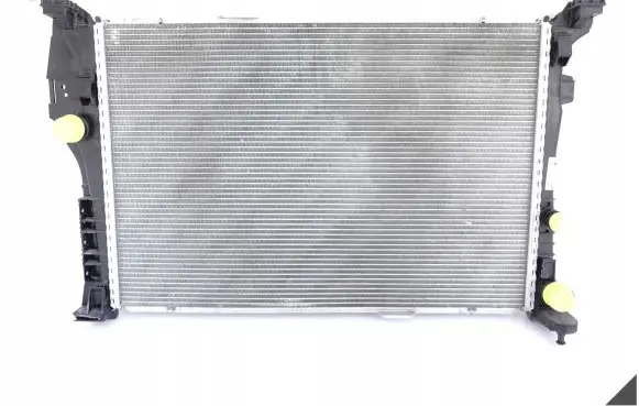 Mercedes-Benz A W176 Coolant radiator A0995006603