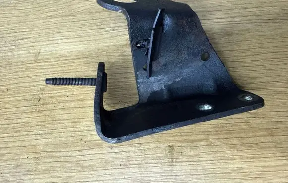 Opel Vivaro Engine mount bracket 200662