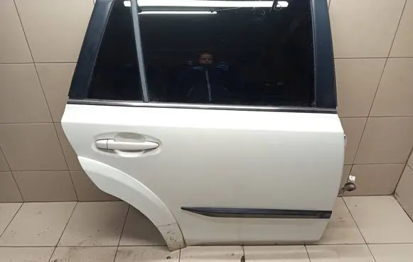 Subaru Outback Rear door 