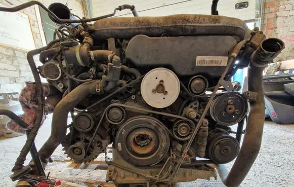 Volkswagen Touareg II Engine 059130277AM 059145673F