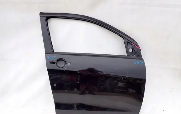 Suzuki Celerio Front door