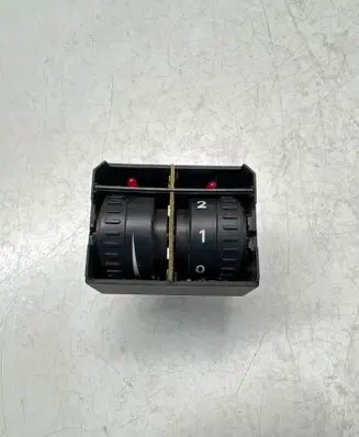 Volkswagen Touran I Headlight level height control switch 1T0941333