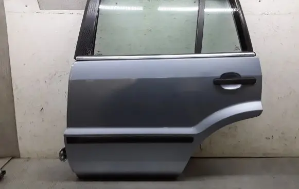 Ford Fusion Rear door