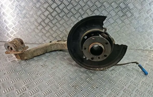 BMW X3 E83 Rear wheel hub spindle/knuckle 