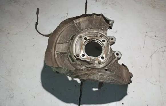 BMW 5 F10 F11 Rear wheel hub 6793769 LS17M9