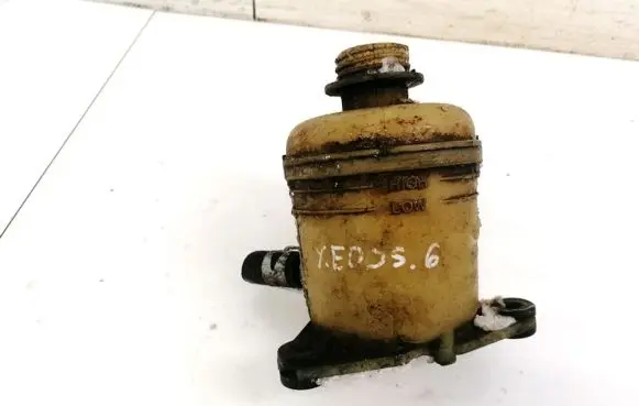 Mazda Xedos 6 Power steering fluid tank/reservoir