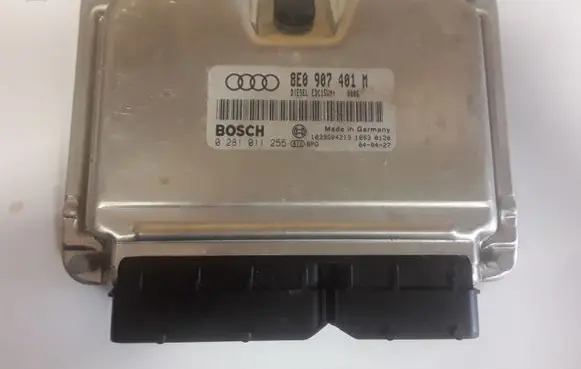 Audi A6 S6 C5 4B Engine control unit/module 8E0907401M 0281011255 1039S04219