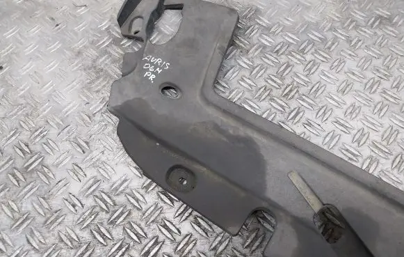 Toyota Auris 150 Top upper radiator support slam panel