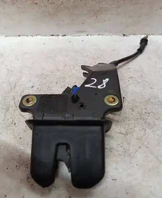 Audi A4 S4 B6 8E 8H Tailgate/trunk/boot lock/catch/latch 8E5827505B