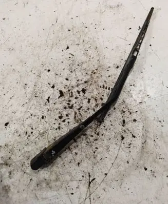 Suzuki Ignis Front wiper blade arm