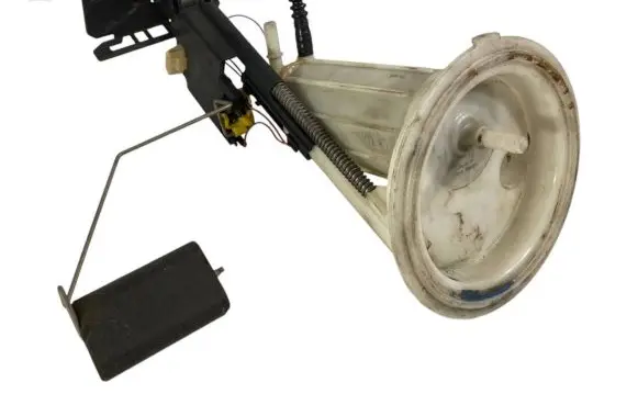 BMW 5 E60 E61 Fuel level sensor 6765843