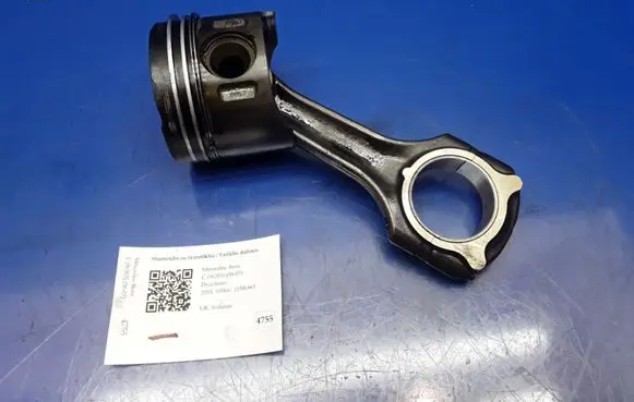 Piston with connecting rod