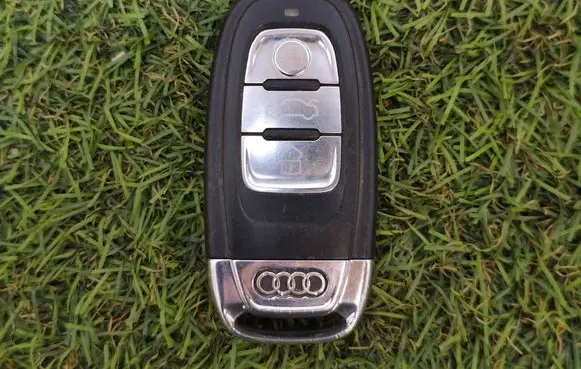 Audi A6 S6 C7 4G Ignition key/card 4G0959754CK 7301802
