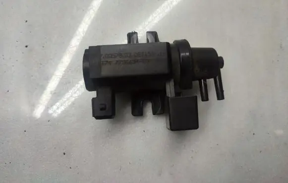 BMW 5 E60 E61 Turbo solenoid valve 7796634