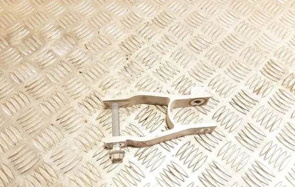 Volvo XC40 Engine mounting bracket 32222107