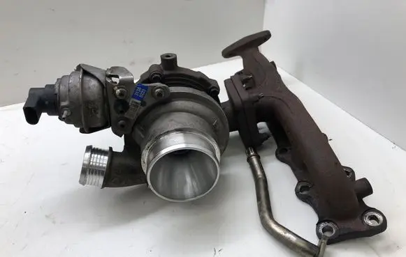 Volvo V40 Turbo 31380220 7903675
