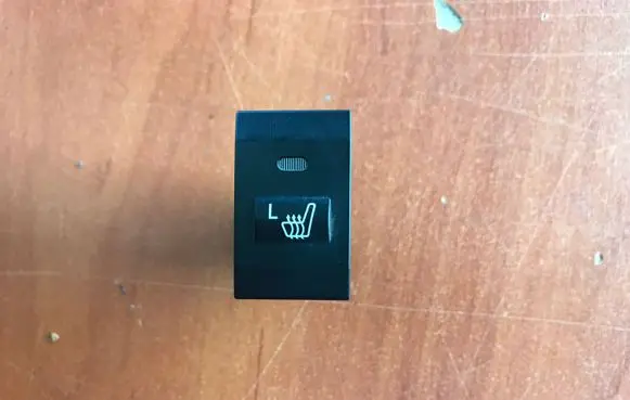 KIA Sorento Seat heating switch 864W030002 93740 3E000