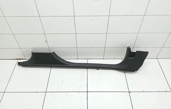 Front sill trim cover