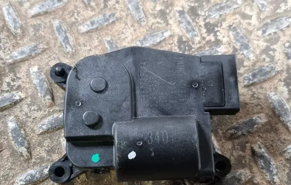 Volvo XC40 Air flap motor/actuator 31497516