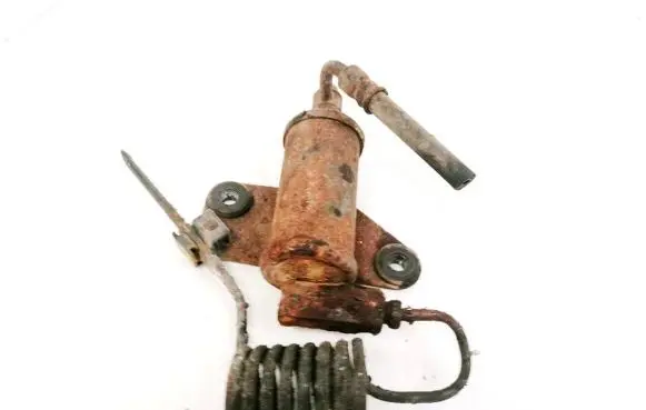 Hyundai Santa Fe Brake power pressure regulator 
