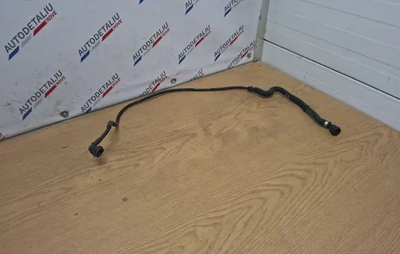 Engine coolant pipe/hose