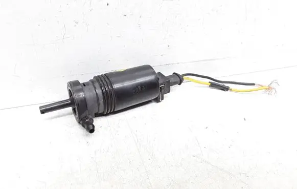 Volvo XC90 Headlight washer pump 1012458