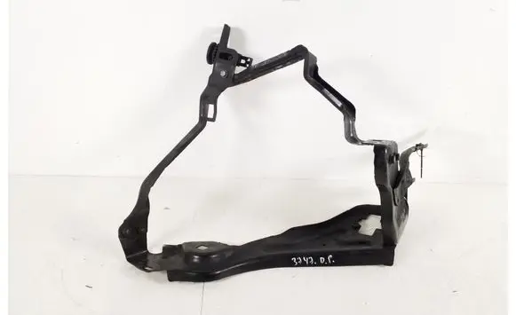 Mercedes-Benz C W204 Headlight/headlamp mounting bracket A2046200291