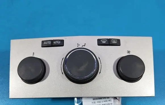 Opel Astra H Climate control/heater control trim 13250618 IMPRK1615097