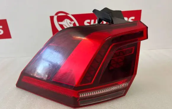 Rear/tail lights