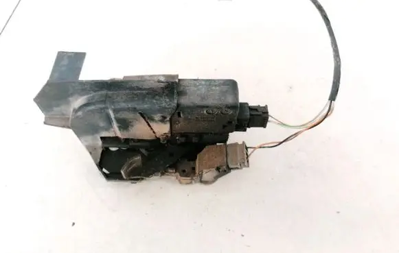 Renault Laguna I Rear door lock
