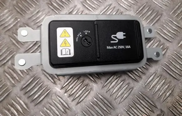 Hyundai IONIQ 6 USB socket connector 95190KLZD0