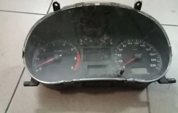 Seat Ibiza II (6k) Speedometer (instrument cluster) 110008924