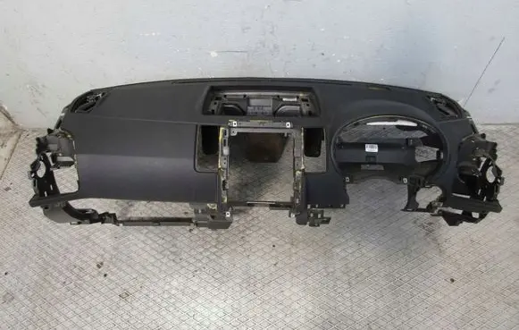 Nissan X-Trail T31 Dashboard