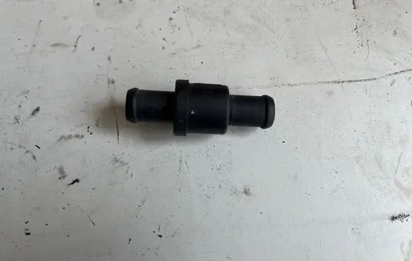 Audi A4 S4 B8 8K Engine coolant pipe/hose 1J0122351