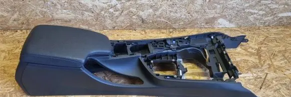 BMW 3 F30 F35 F31 Armrest F001789 58450713 105015903
