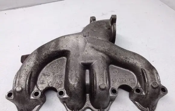 Volkswagen Caddy Intake manifold 03G129713K