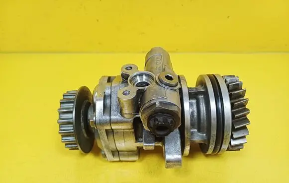 Volkswagen Touareg I Power steering pump 