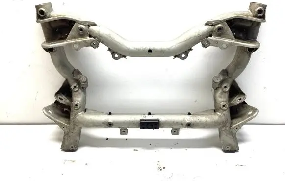 Mercedes-Benz E W212 Front subframe A0039981650