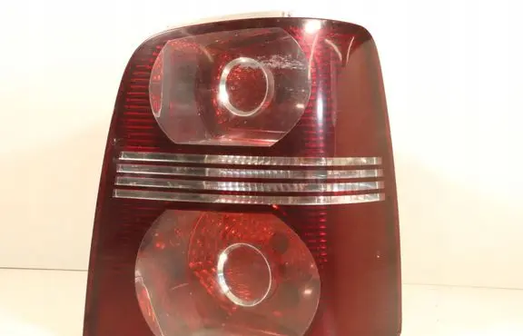 Volkswagen Touran I Rear/tail lights 1T0945096N