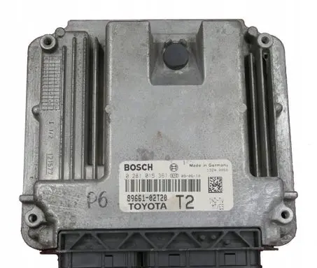 Toyota Auris 150 Engine control unit/module 0281015361