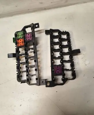 Skoda Octavia Mk1 (1U) Fuse module 8D0937 503E