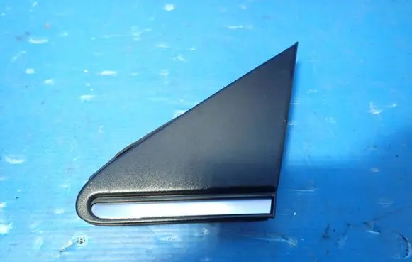 Toyota Avensis T250 Front arch trim A6338