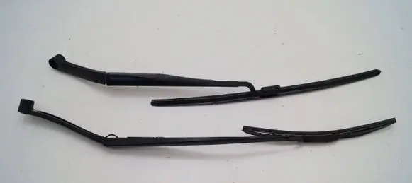 Hyundai i40 Front wiper blade arm
