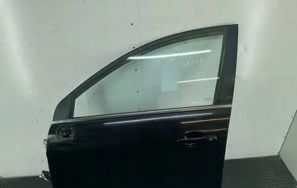 Chevrolet Captiva Front door 19U