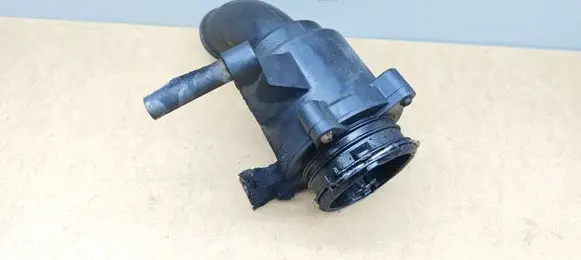 Mercedes-Benz E W211 Air intake hose/pipe A6421400687