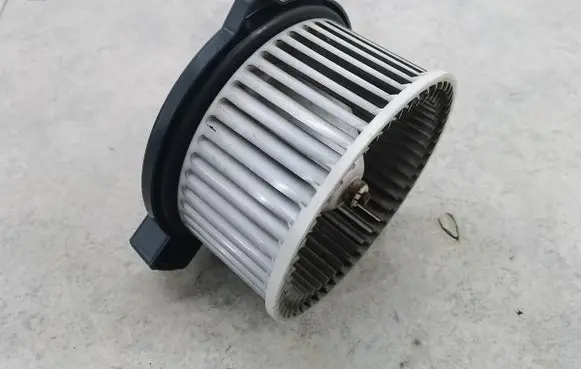 Mazda 6 Heater fan/blower HB111D65100