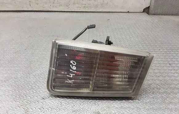Cadillac BLS Tailgate rear/tail lights