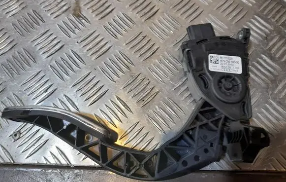 Audi A4 S4 B8 8K Accelerator throttle pedal 8K1721523