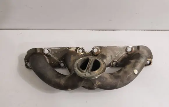 BMW X6 G06 Exhaust manifold 8681196